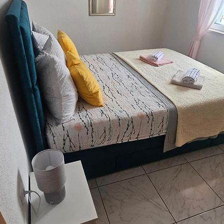 Sea Star Appartement Gradac  Buitenkant foto