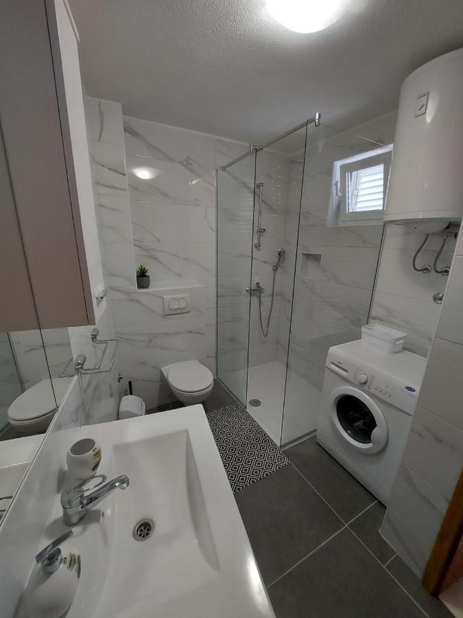 Sea Star Appartement Gradac  Buitenkant foto