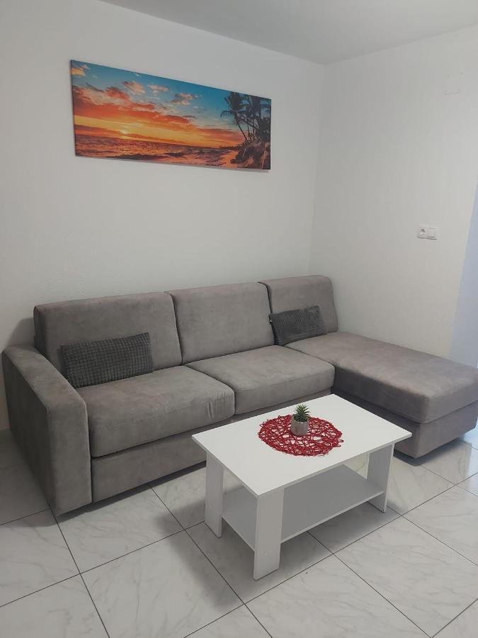 Sea Star Appartement Gradac  Buitenkant foto
