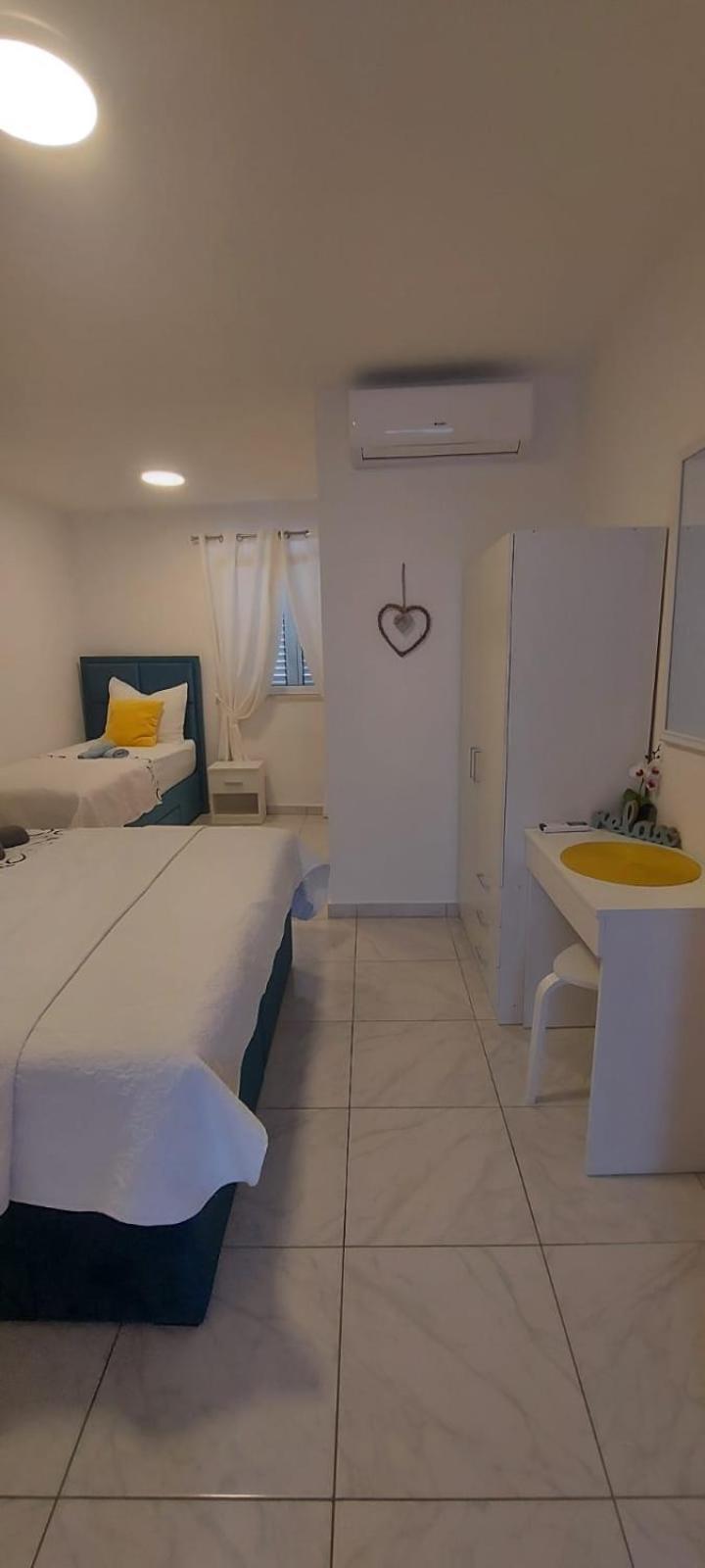 Sea Star Appartement Gradac  Buitenkant foto