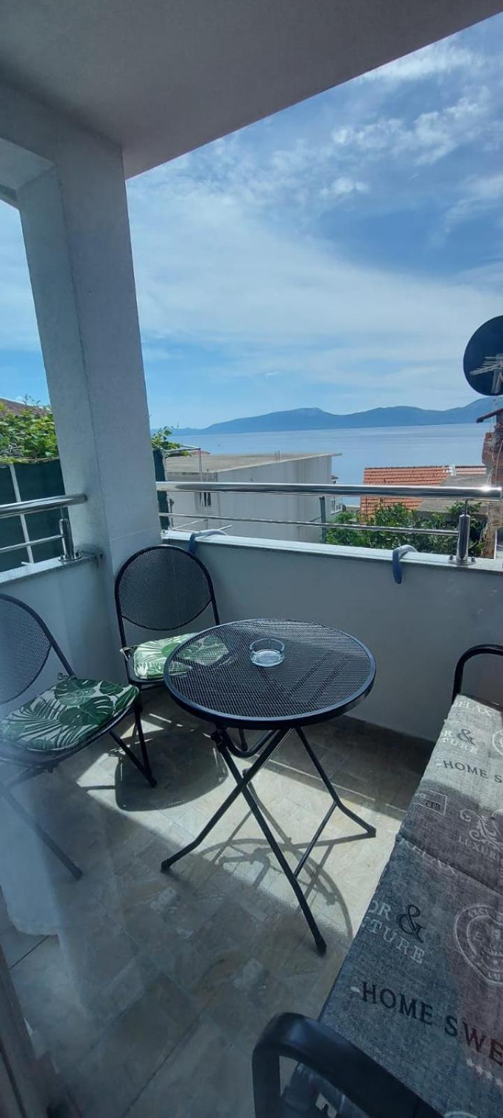 Sea Star Appartement Gradac  Buitenkant foto