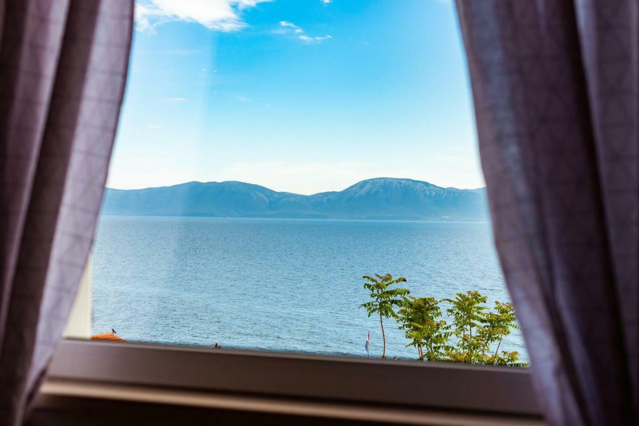 Sea Star Appartement Gradac  Buitenkant foto